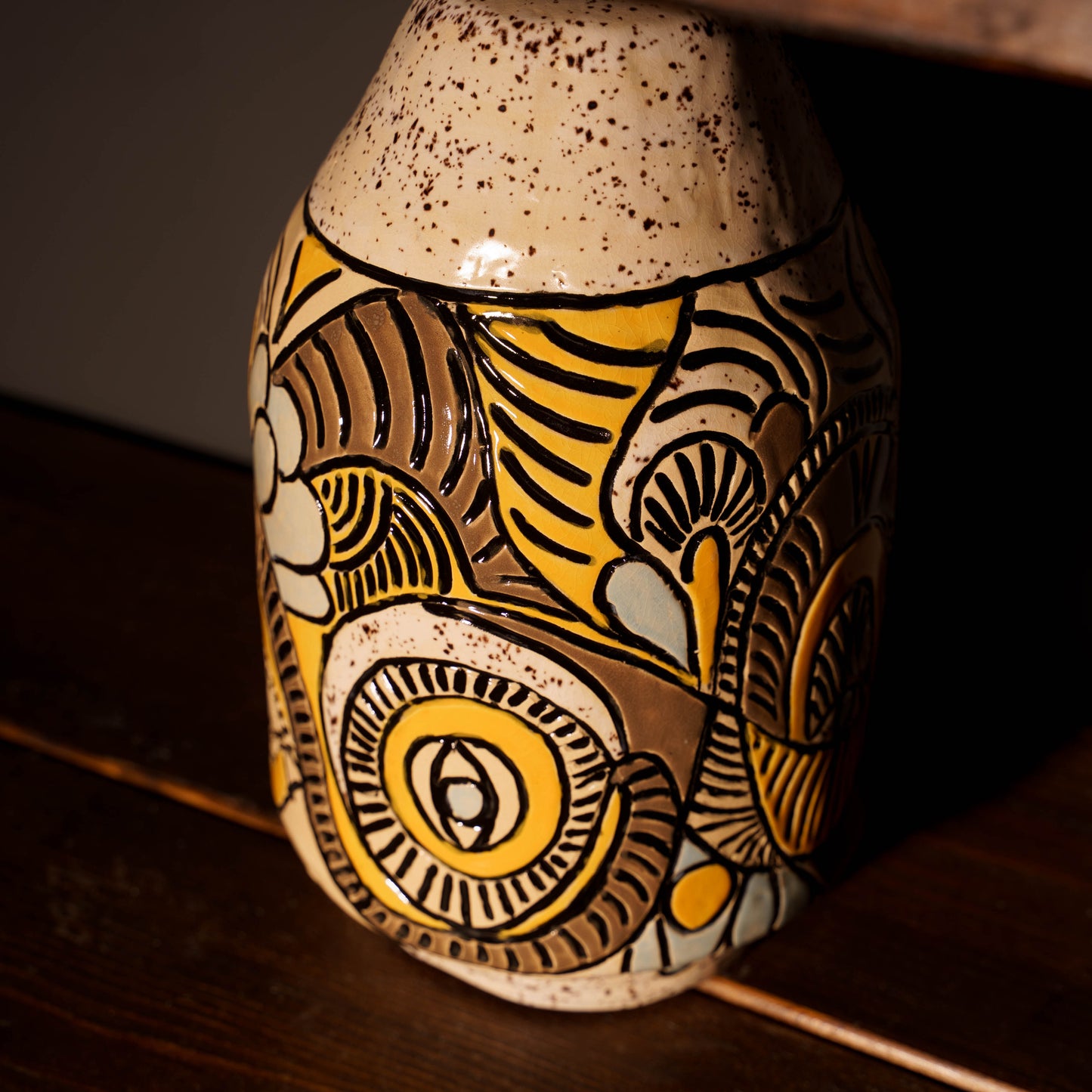 Ceramiczna podstawa lampy – ręcznie malowany wzór abstrakcyjny