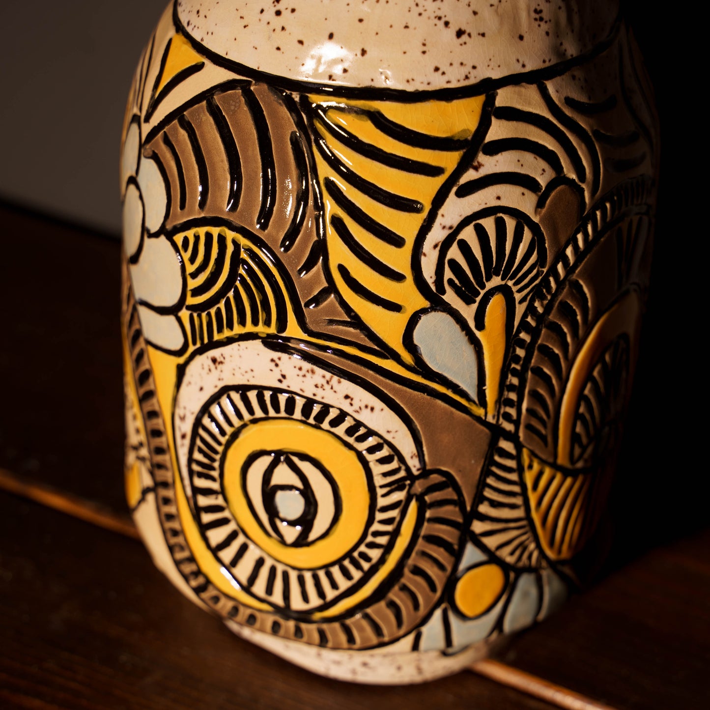 Kariba -Ręcznie wykonana waza ceramiczna